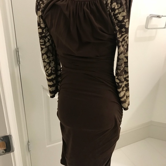 Dress - Picture 6 of 8